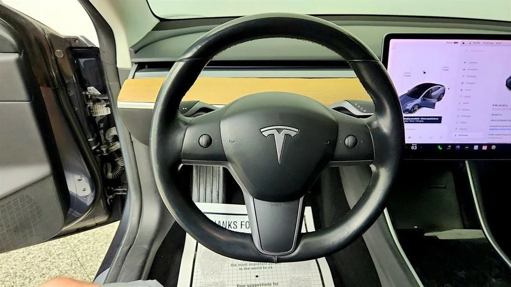 Used 2018 Midnight Silver Metallic Tesla Performance AWD w/ 20