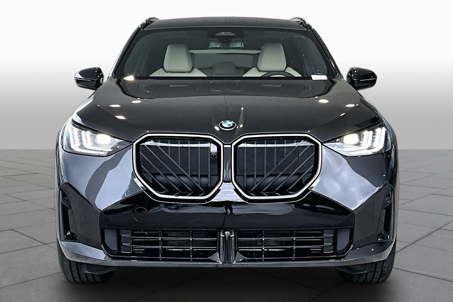 New 2026 Dark Graphite Metallic BMW 30 xDrive image 3