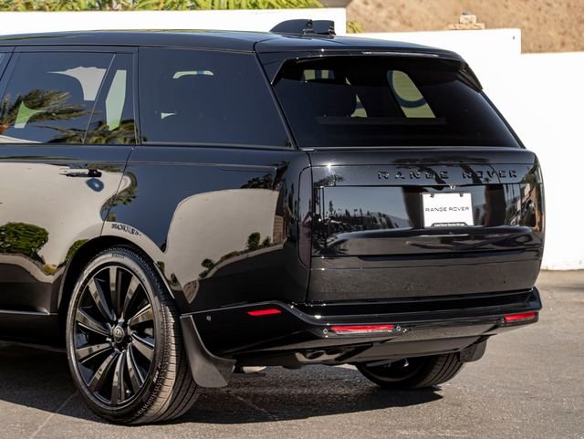 New 2026 Narvik Black Land Rover SV Black Edition image 10
