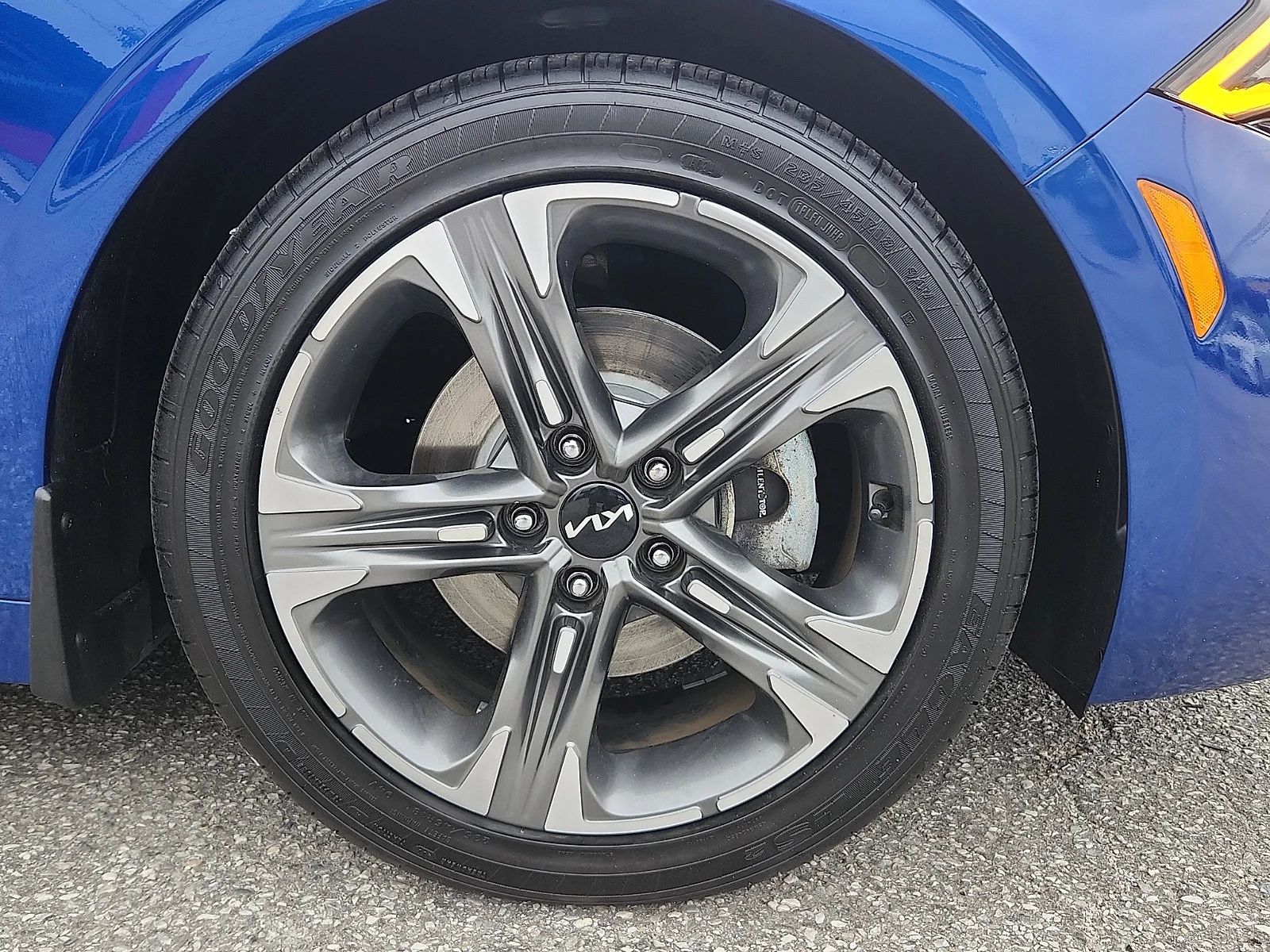 2022 Kia K5 EX - Photo 8
