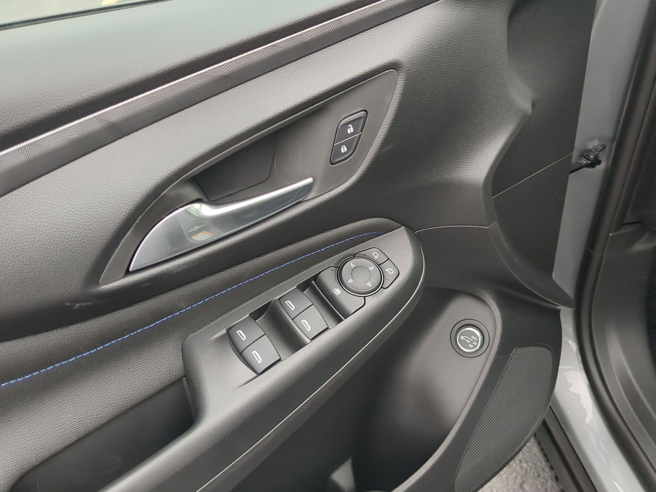 New 2026 Moonstone Gray Metallic Buick Sport Touring image 11