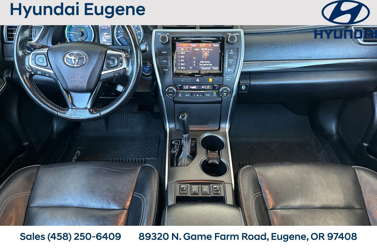 Used 2016 Silver Toyota XLE image 19