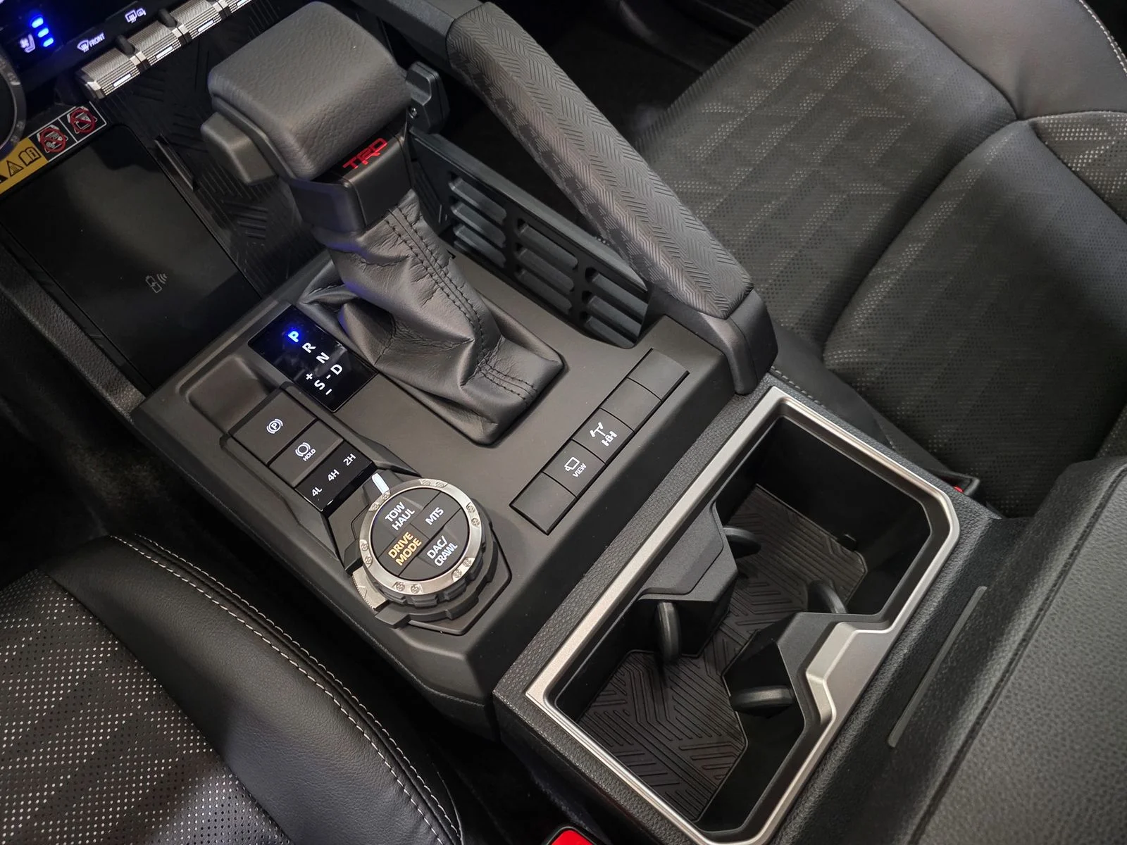 2026 Toyota 4Runner TRD Off-Road - Photo 27