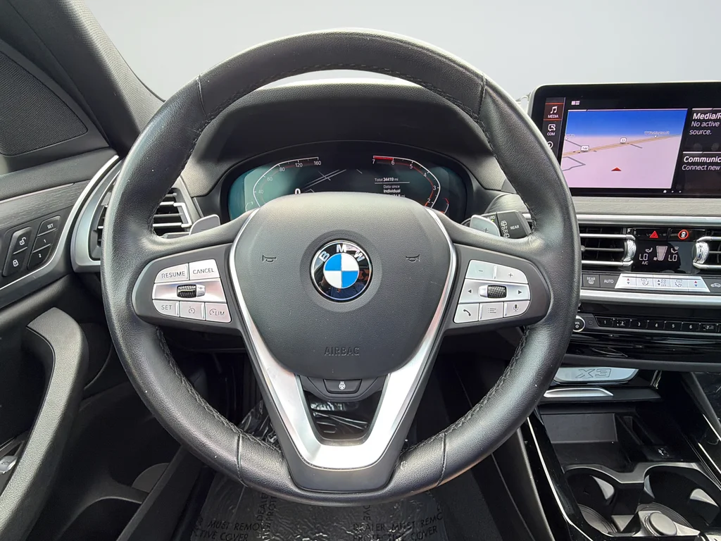 Used 2022 Blue BMW xDrive30i image 31