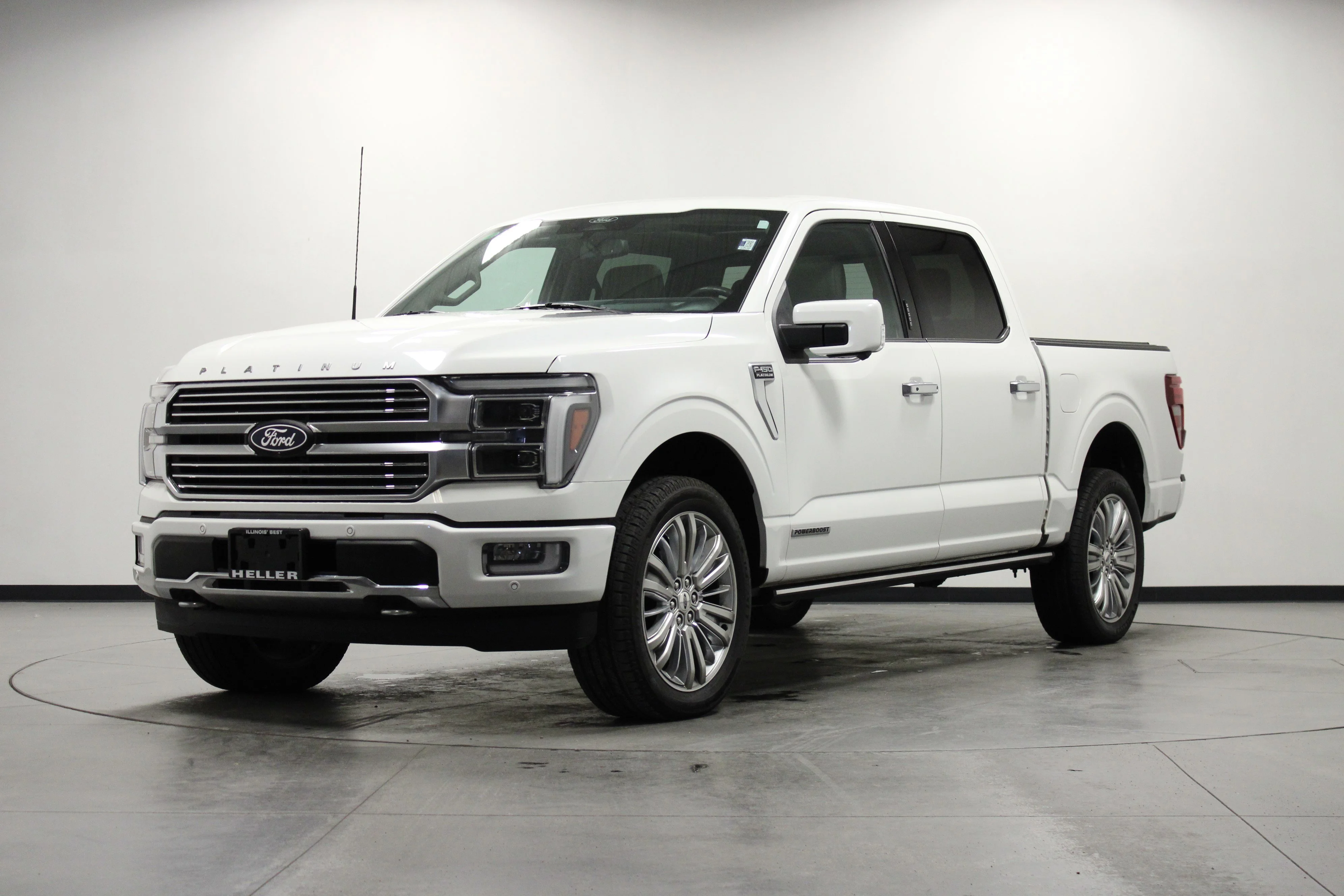 Used 2024 Star White Metallic Tri-Coat Ford Platinum image 8