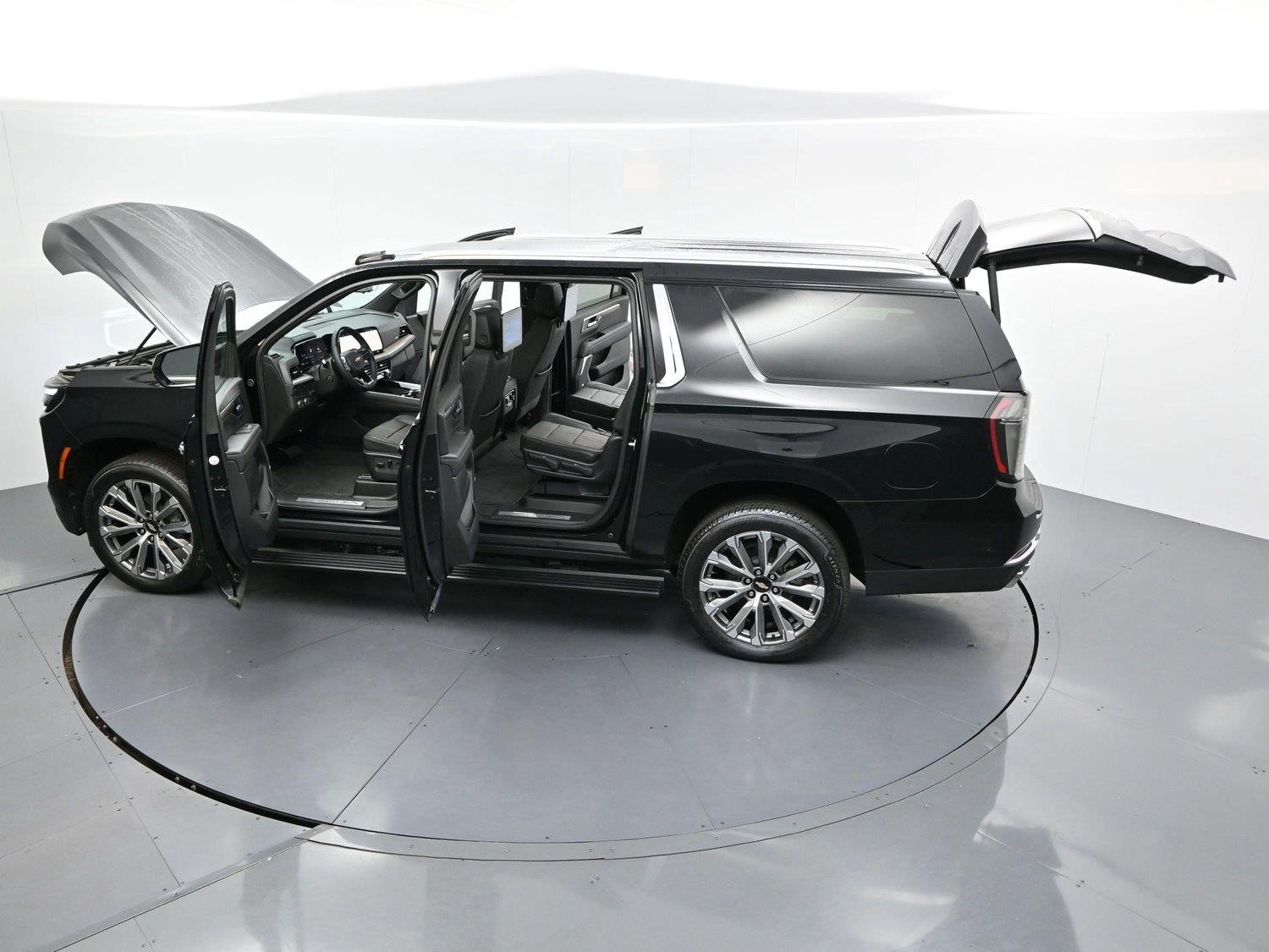 Used 2025 Black Chevrolet High Country image 51