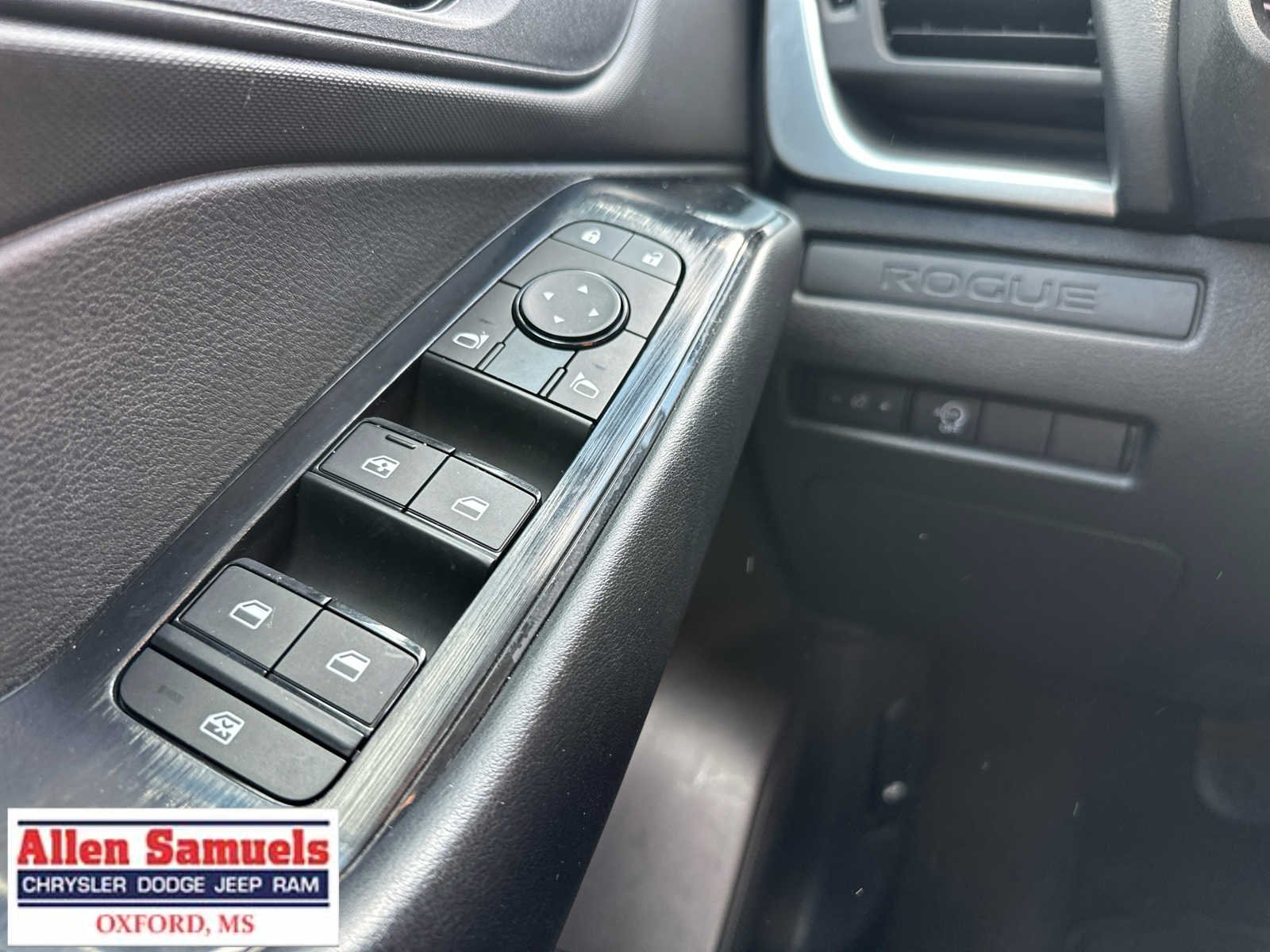 Used 2024 Super Black Nissan S image 19