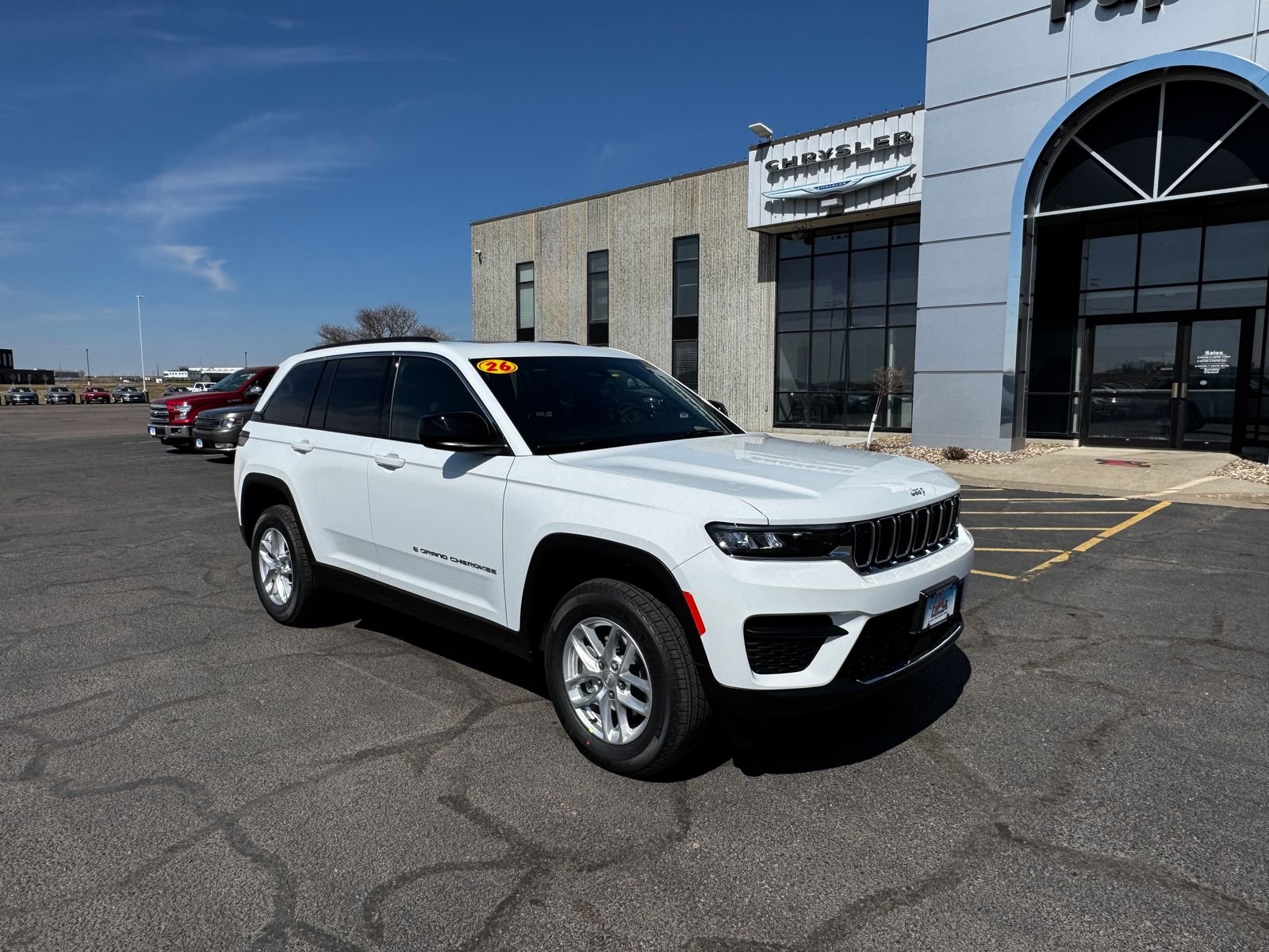 New 2026 Bright White Clearcoat JEEP Laredo X image 19