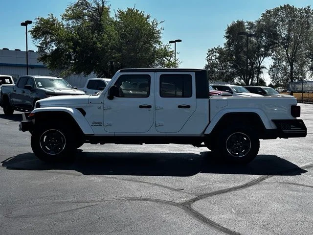 Used 2020 White Jeep Overland image 4