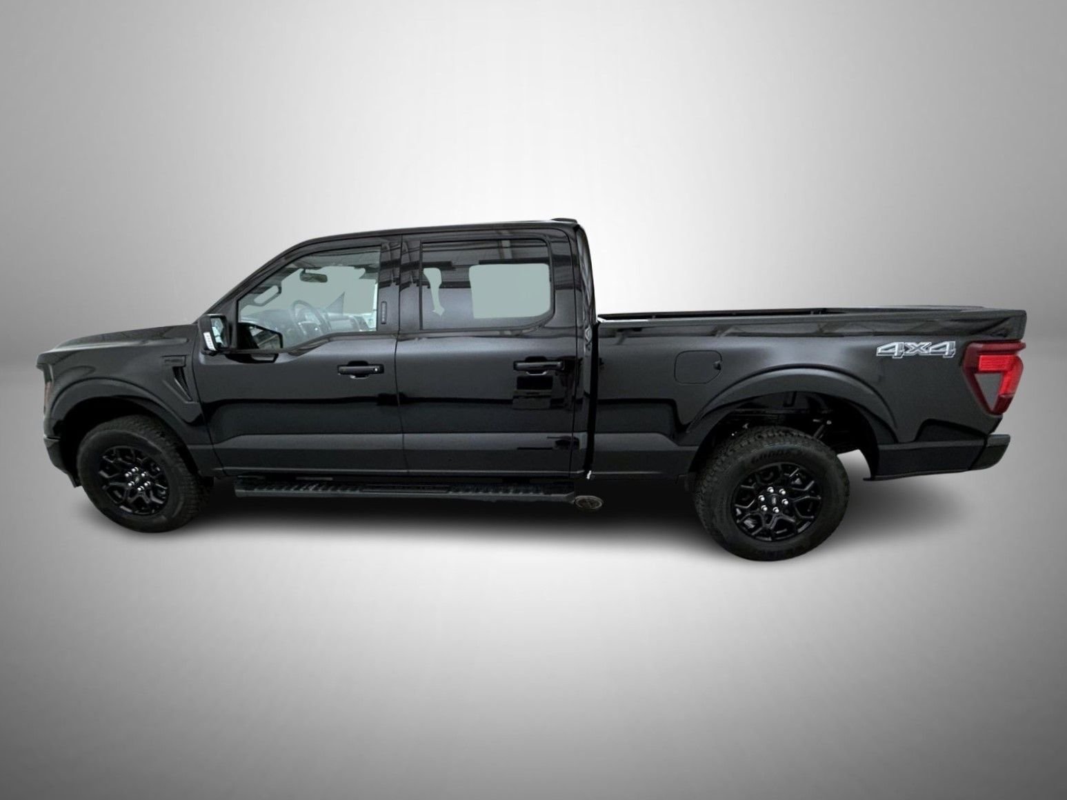 New 2026 Agate Black Metallic Ford XLT image 8