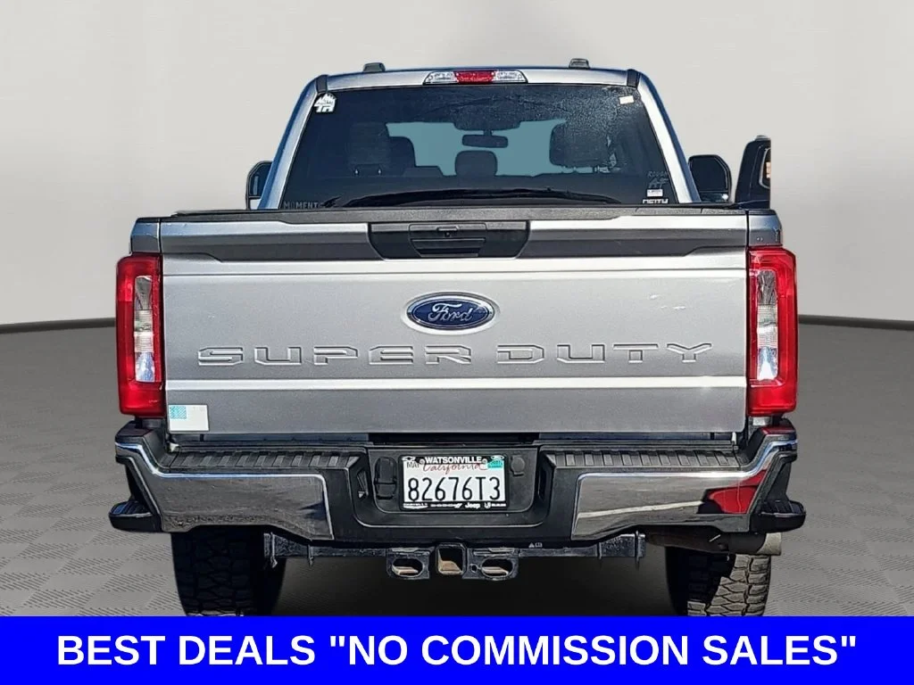 Used 2023 Iconic Silver Metallic Ford XLT image 4