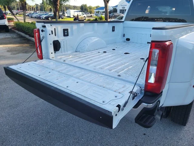 Used 2025 White Ford XL image 11