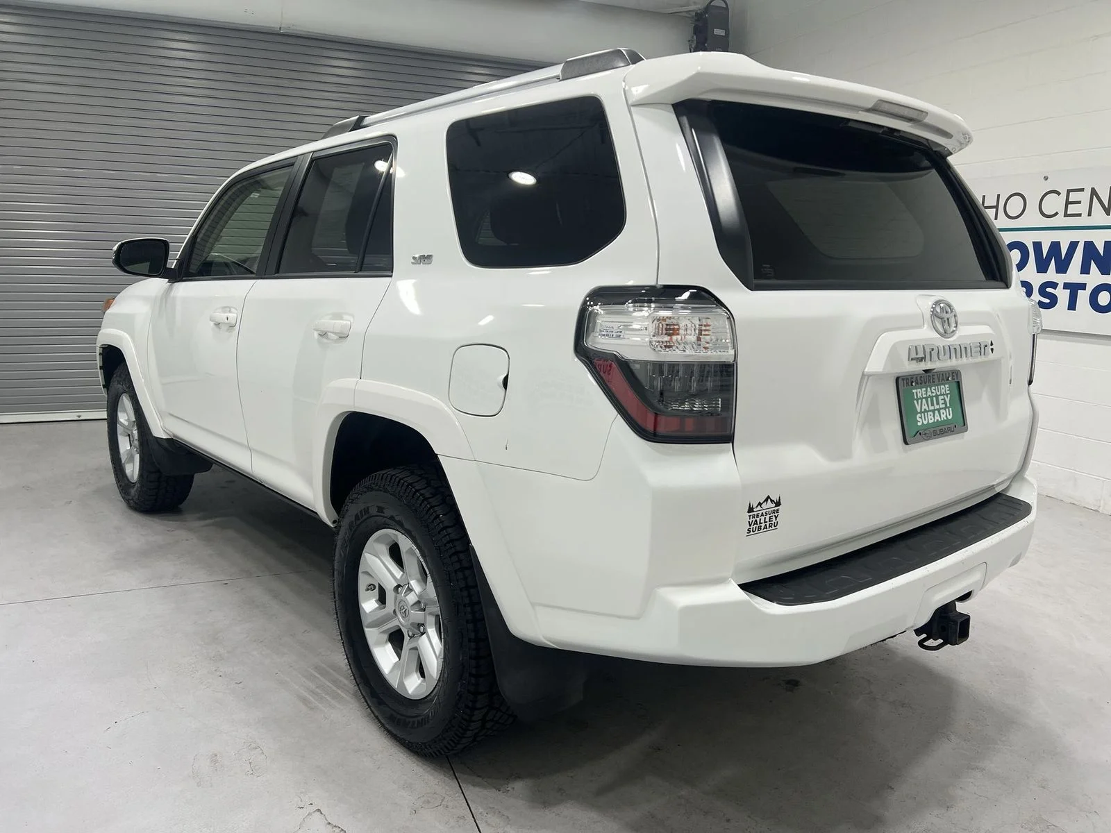 Used 2021 White Toyota SR5 Premium image 6