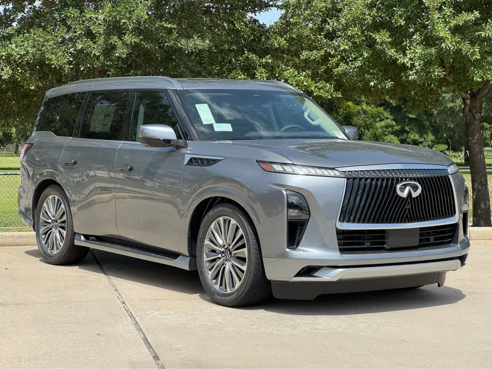 New 2027 DYNAMIC METAL INFINITI Luxe 2WD image 2