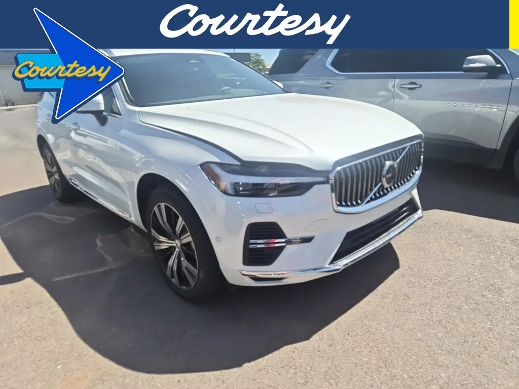 2023 Volvo XC60 T8 Plus Bright Theme AWD's photo