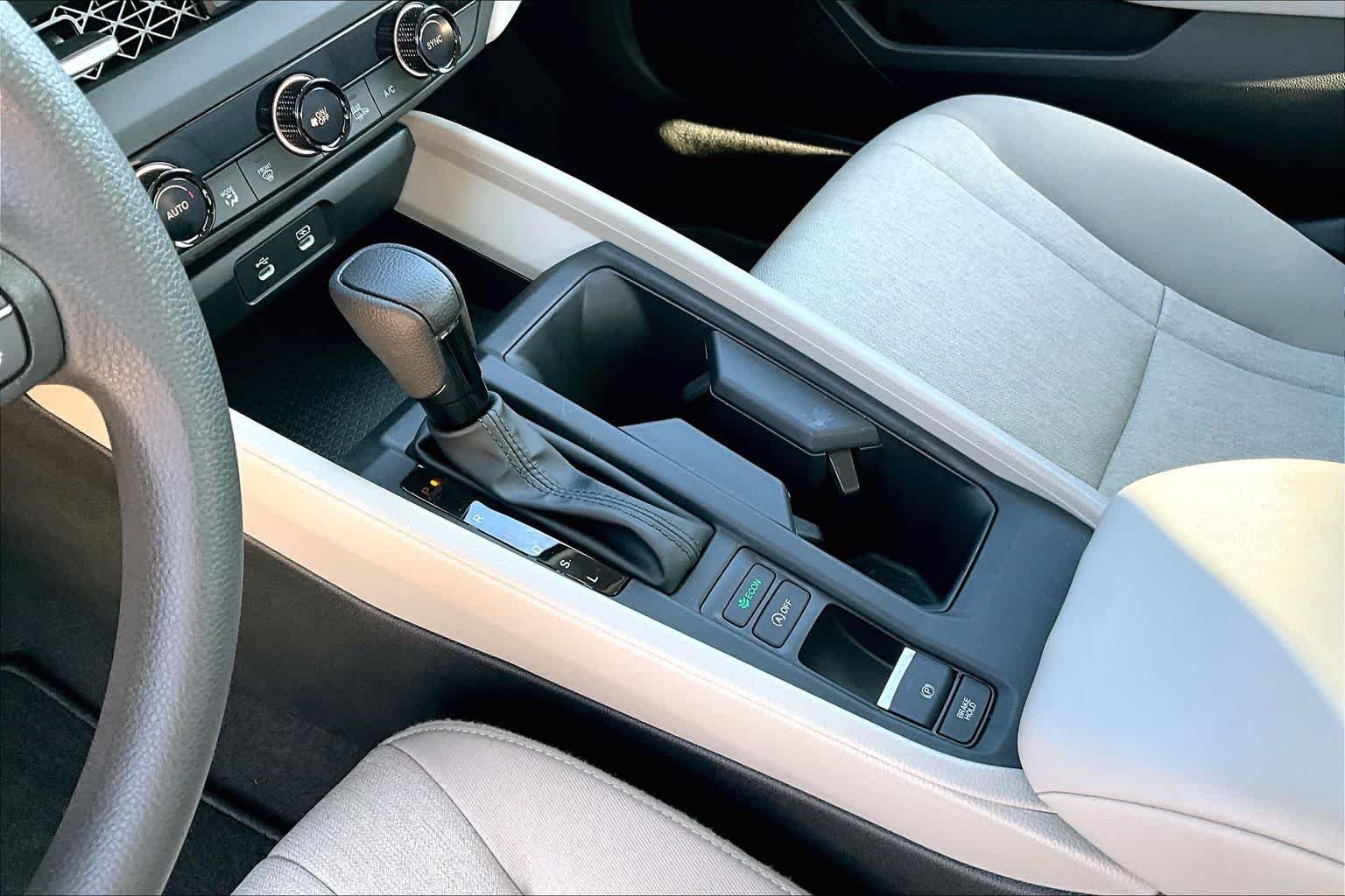 2025 Honda Accord SE - Photo 15