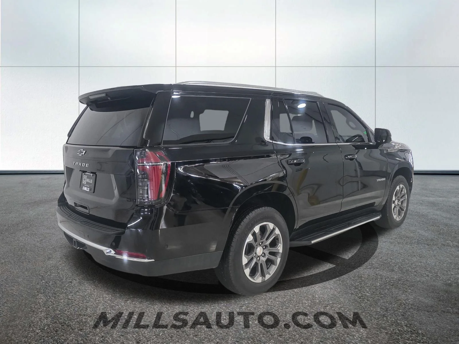 2025 Chevrolet Tahoe LS - Photo 8