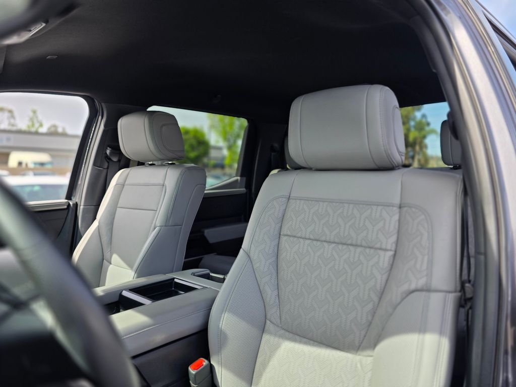 2025 Toyota Tundra Limited - Photo 14
