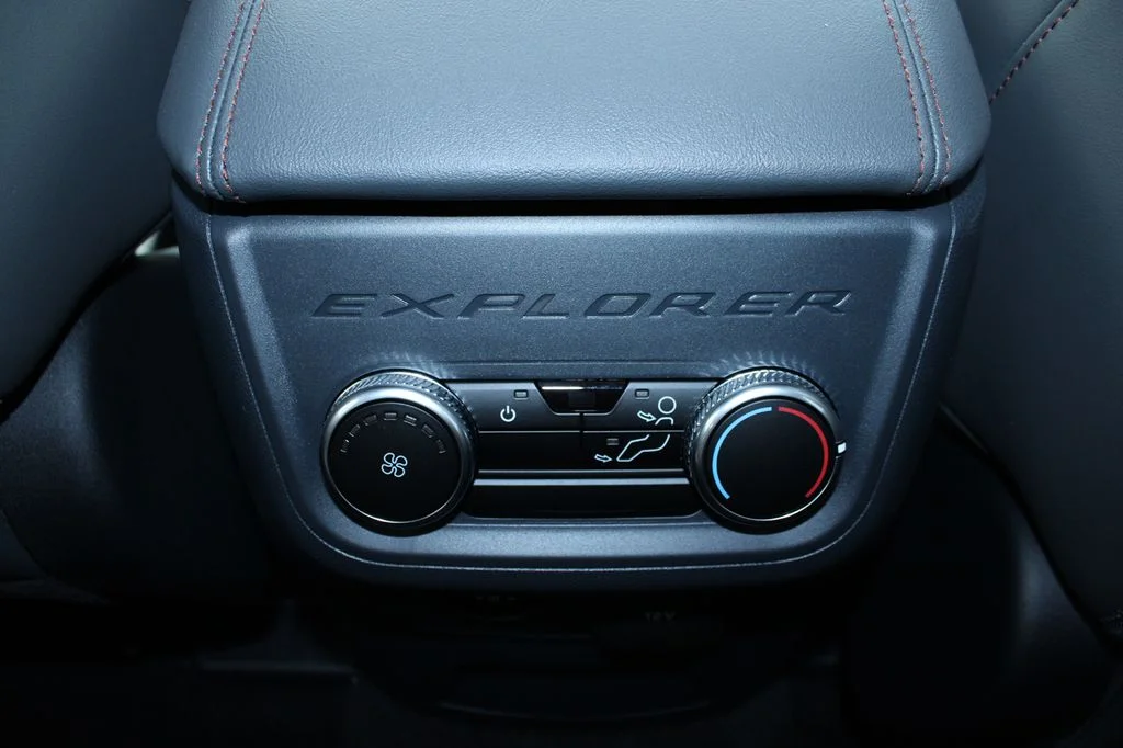 New 2026 Vapor Blue Metallic Ford Active image 21