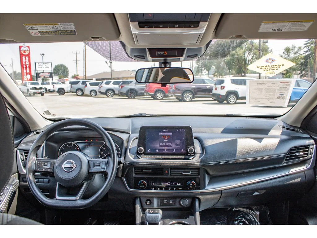 Used 2024 Everest White Pearl Nissan SV image 20
