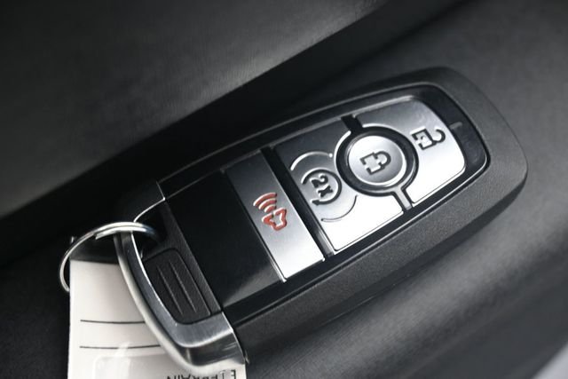 New 2026 Desert Sand Ford Badlands® image 32