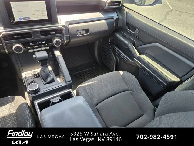 Used 2025  Toyota SR5 image 15