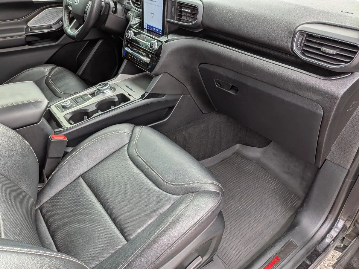 Used 2021 Black Ford St 4wd image 23