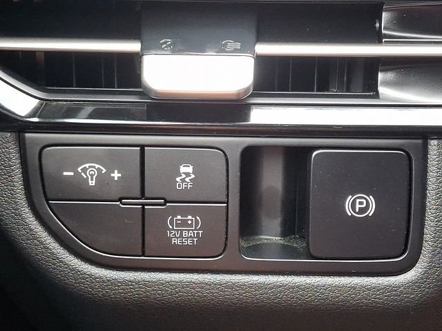 Used 2026 Black Kia LX image 26