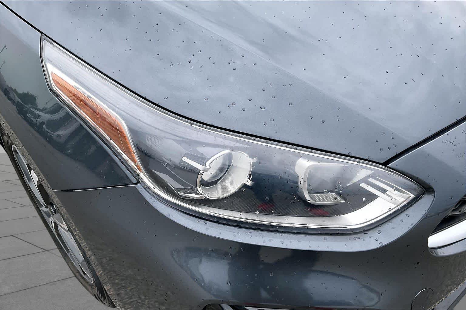 Used 2021 Gray Kia LXS image 53