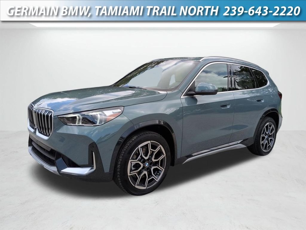 New 2026 Cape York Green Metallic BMW xDrive28i image 1