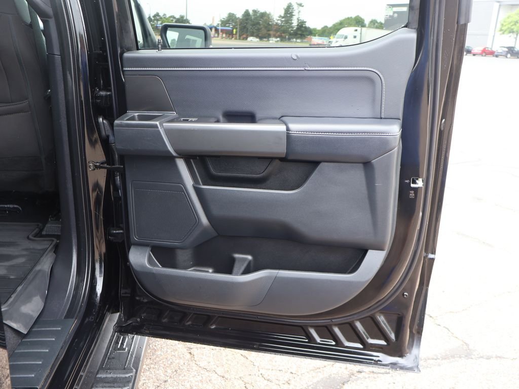 Used 2024 Black Ford XLT image 25