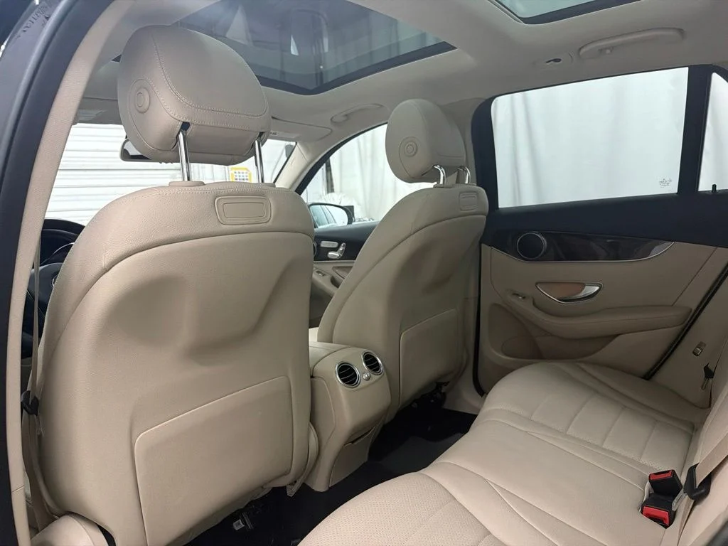 Used 2018  Mercedes-Benz GLC 300 image 23
