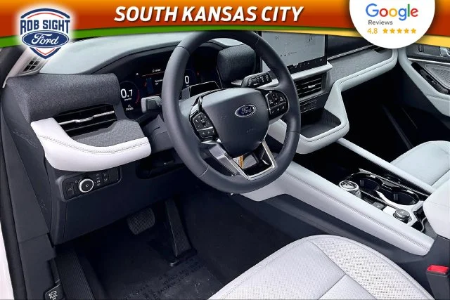 New 2026 Star White Metallic Tri-Coat Ford Platinum™ image 7