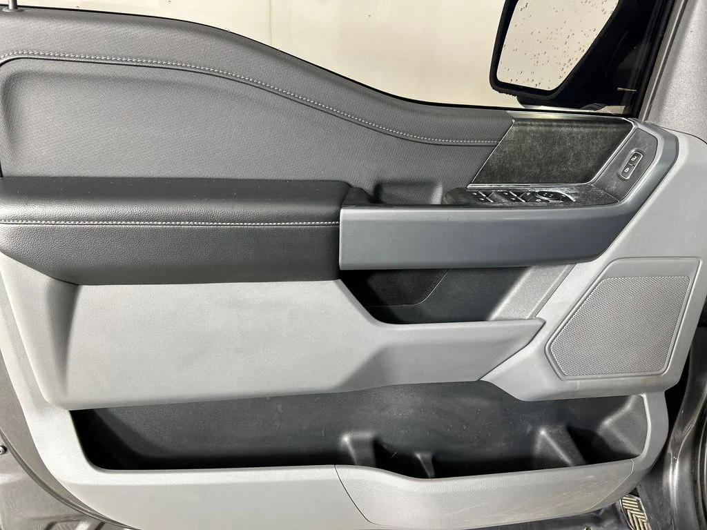 Used 2021 Gray Ford XLT image 12