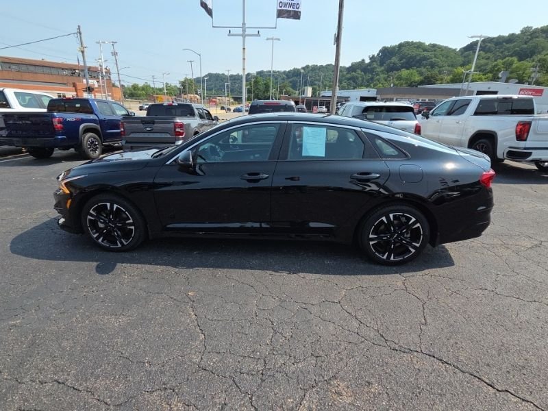 Used 2024 Black Kia GT-Line image 4