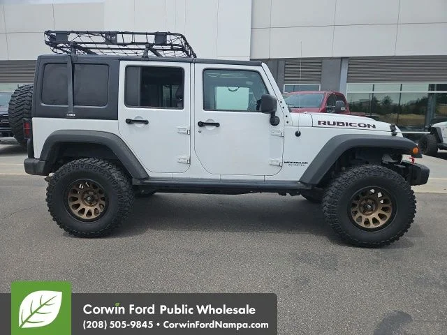 Used 2016 White Jeep Unlimited Rubicon image 3