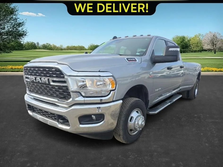 2024 RAM 3500 Big Horn 4X4 Crew Cab LWB's photo