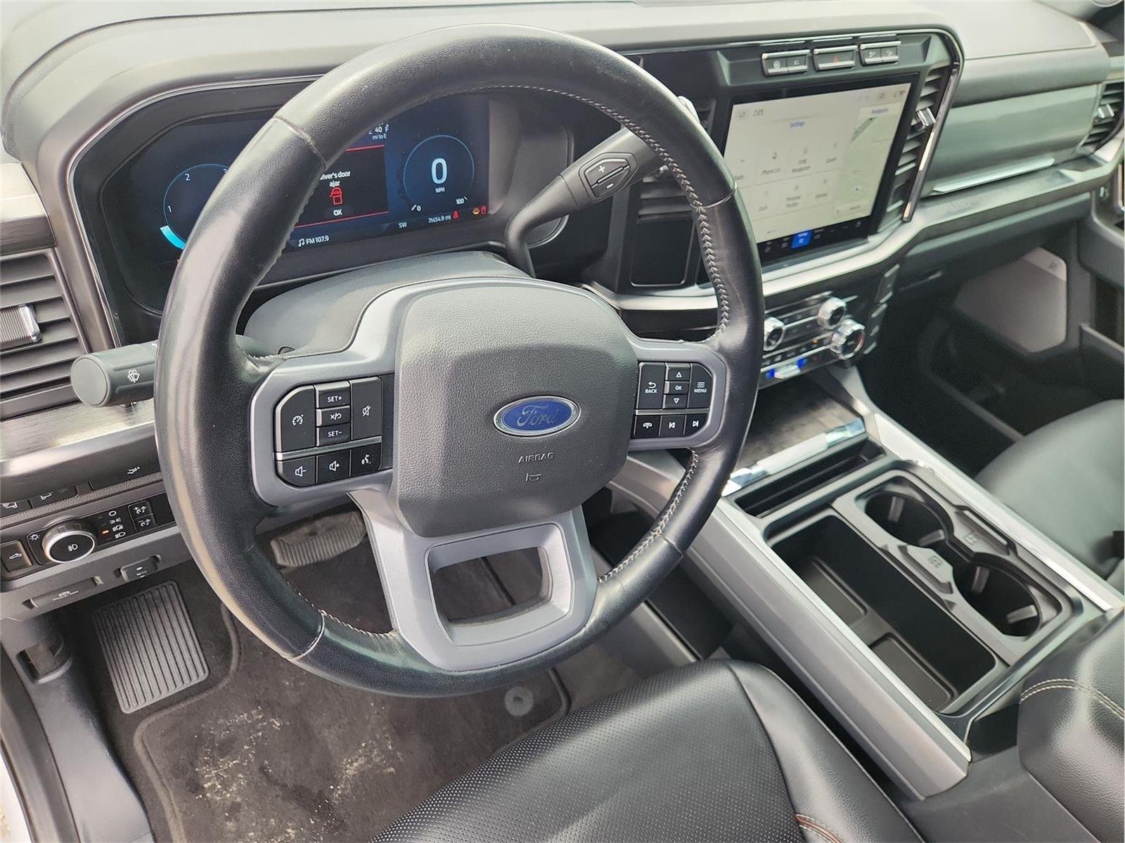 2024 Ford F-350 Super Duty Lariat - Photo 10