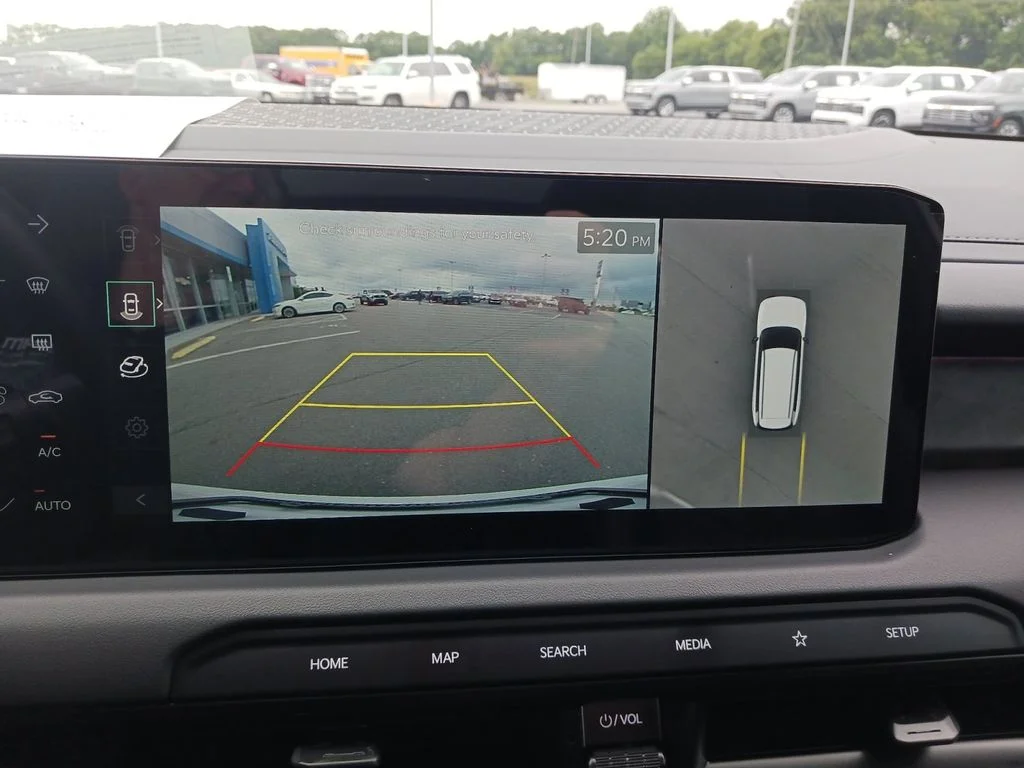 Used 2027 White Kia X-Pro SX-Prestige image 21
