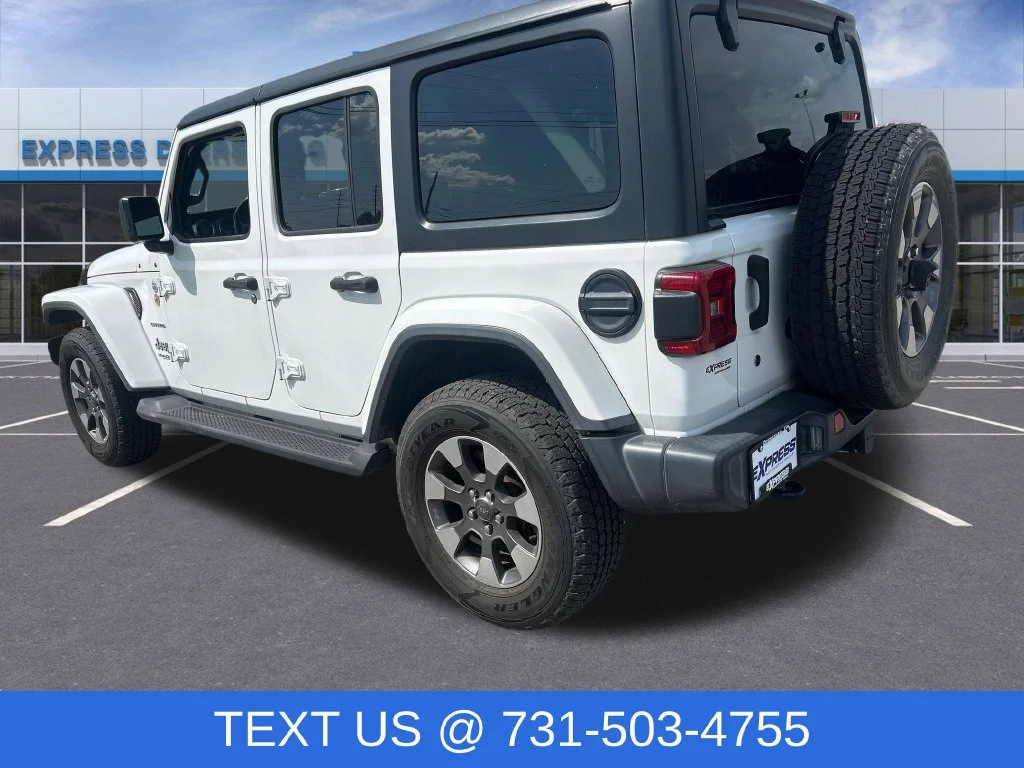 Used 2018 White Jeep Unlimited Sahara image 4