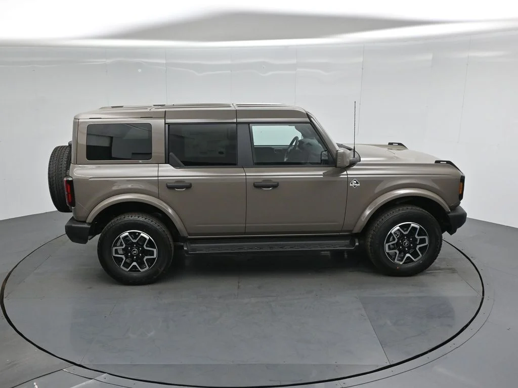 New 2026 Marsh Gray Ford Outer Banks image 38