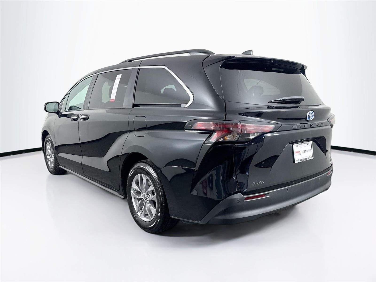 Certified Used 2024 Midnight Black Metallic Toyota XLE 8-Passenger image 12