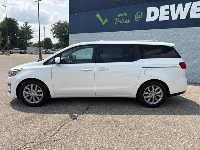Used 2021 Snow White Pearl Kia EX image 2