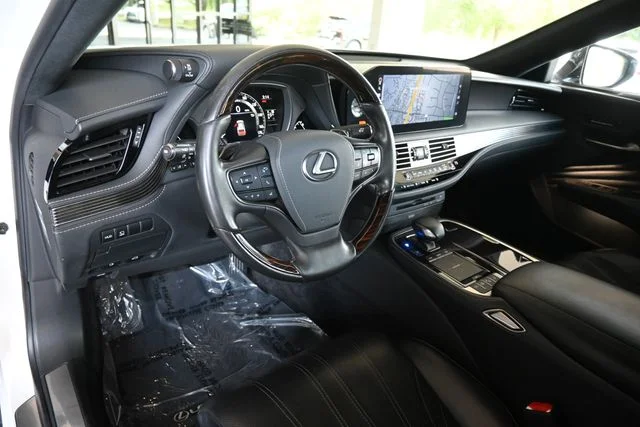 Certified Used 2021 EMINENT WHITE PEARL Lexus 500 Base image 21