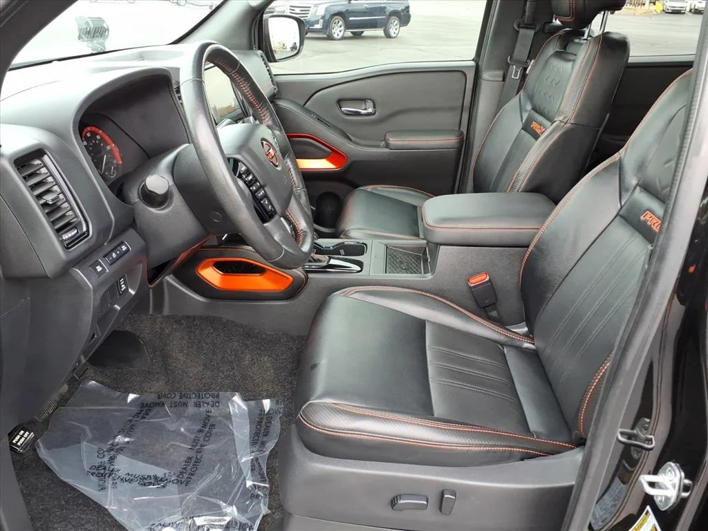 Used 2023 Black Nissan PRO-X image 20