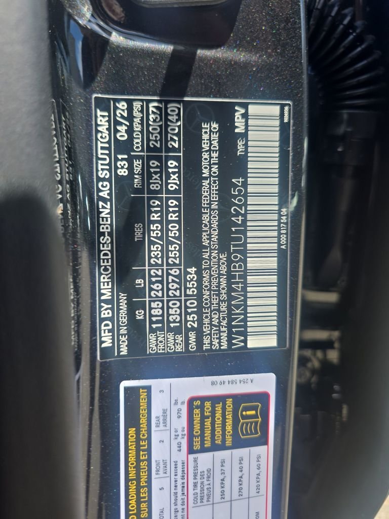 New 2026 Graphite Grey Metallic Mercedes-Benz GLC 300 image 30