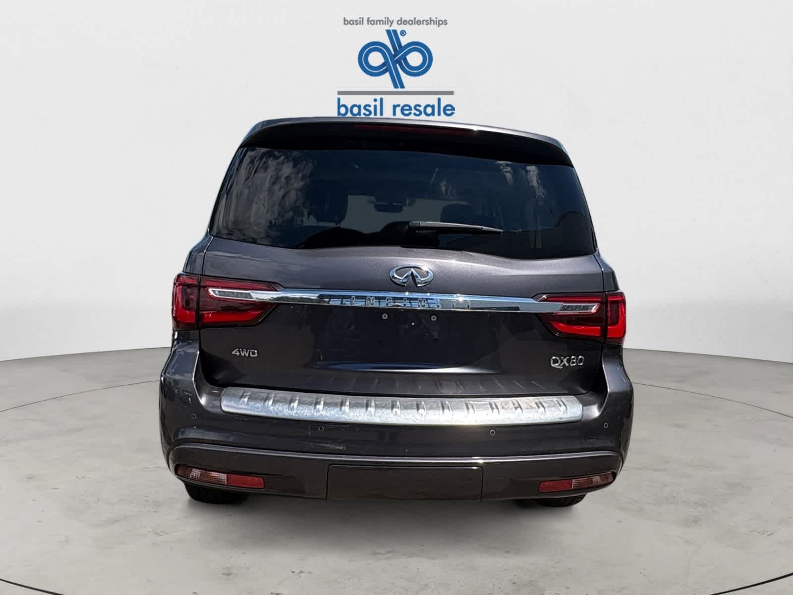 Used 2024 Anthracite Gray INFINITI LUXE image 5