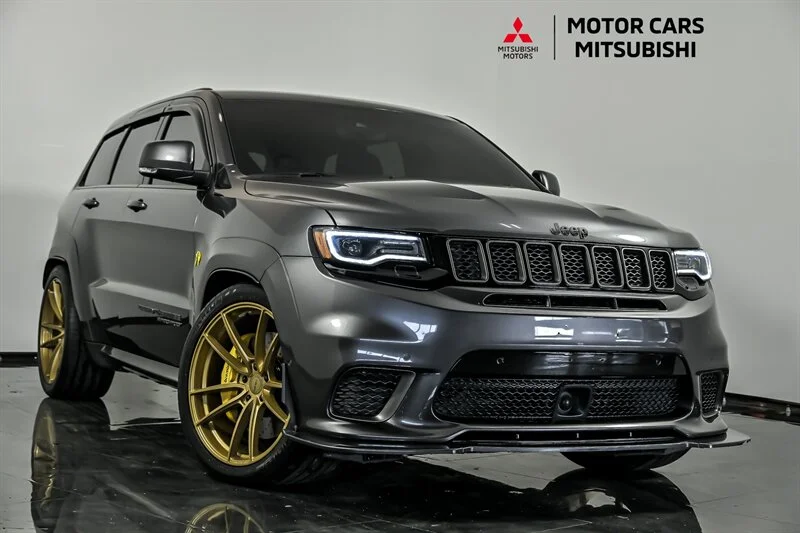 Used 2019  Jeep Trackhawk image 1