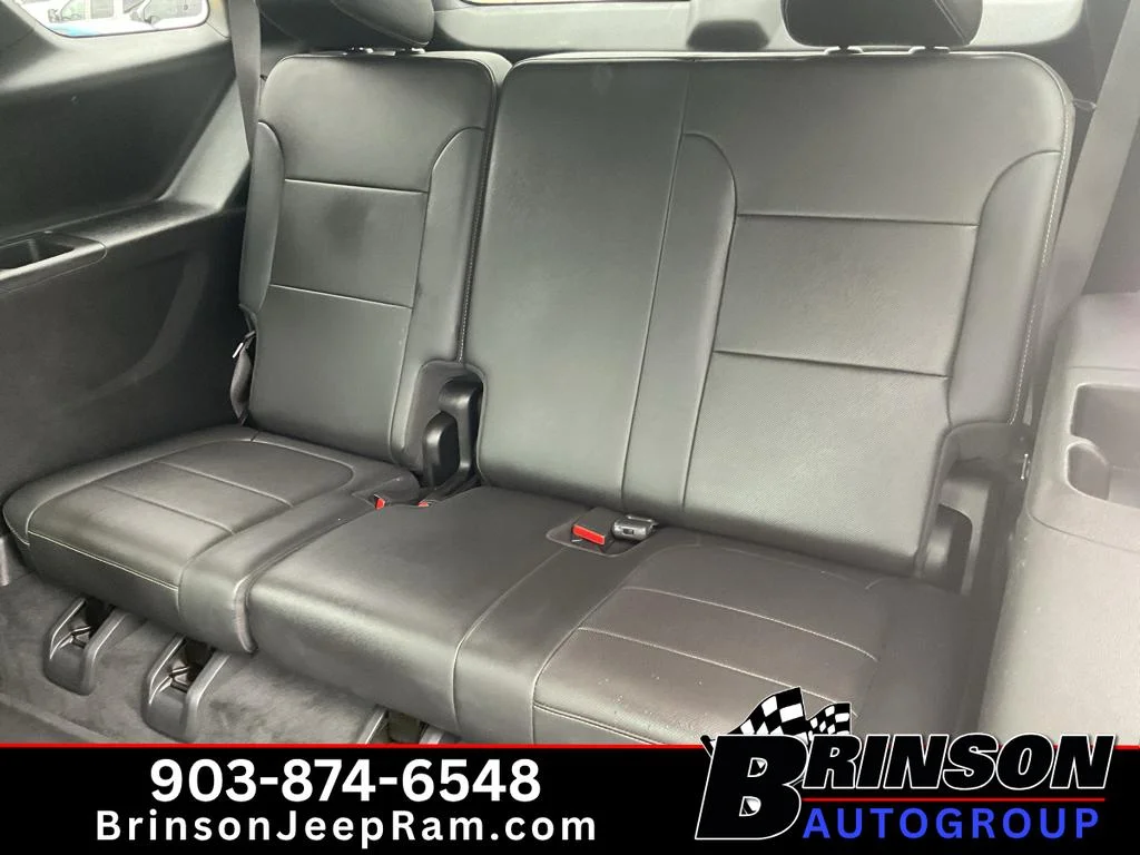 Used 2022 Summit White Chevrolet Premier image 17
