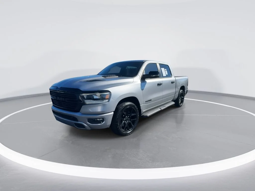 Used 2024 Silver Ram Laramie image 4